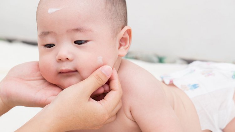 We Highlight The 7 Tips For Baby Skin Care