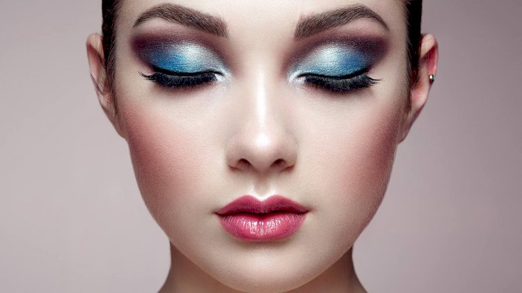These Are The Fall Makeup Trends To Freshen Up Your Look 